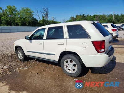 Drugie zdjęcie samochodu z przodu: 2008 JEEP GRAND CHEROKEE LAREDO VIN:1J8GR48KX8C247059 - miniatura