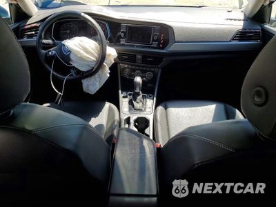 Zdjęcie 8 z 12 samochodu: 2019 VOLKSWAGEN JETTA S VIN:3VWC57BU0KM113001 - miniatura