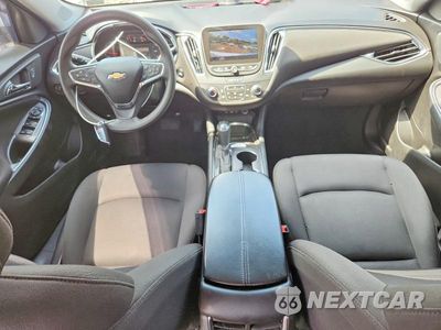Zdjęcie 8 z 12 samochodu: 2020 CHEVROLET MALIBU LT VIN:1G1ZD5STXLF052052 - miniatura