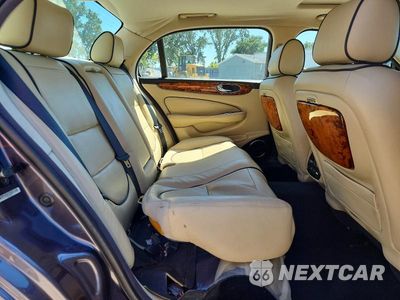 Zdjęcie 10 z 12 samochodu: 2008 JAGUAR XJ VANDEN PLAS VIN:SAJWA82B08SH20620 - miniatura