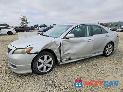 2007 TOYOTA CAMRY SE V6 4T1BK46K27U555999 - główne zdjęcie licytacji z USA - miniatura