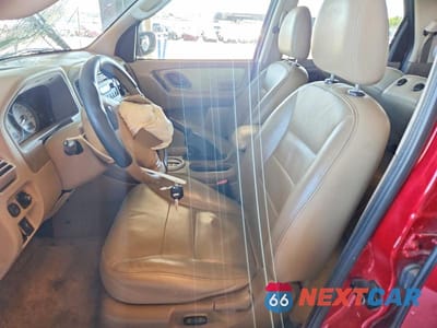 Zdjęcie 7 z 14 samochodu: 2005 FORD ESCAPE XLT VIN:1FMYU93195DA04835 - miniatura