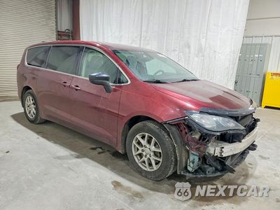 Czwarte zdjęcie samochodu z boku: 2017 CHRYSLER PACIFICA TOURING VIN:2C4RC1DG2HR509049 - miniatura