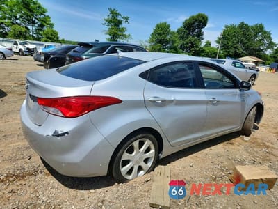 Trzecie zdjęcie samochodu z tyłu: 2011 HYUNDAI ELANTRA LIMITED VIN:KMHDH4AEXBU124327 - miniatura