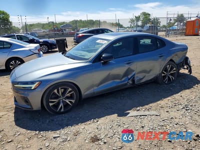 2019 VOLVO S60 T6 R-DESIGN 7JRA22TM1KG018012 - główne zdjęcie licytacji z USA - miniatura