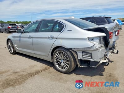 Drugie zdjęcie samochodu z przodu: 2018 BMW 530XE VIN:WBAJB1C50JG624222 - miniatura