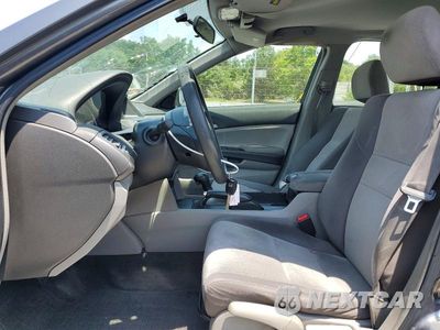 Zdjęcie 7 z 13 samochodu: 2009 HONDA ACCORD LX VIN:1HGCP26339A079548 - miniatura