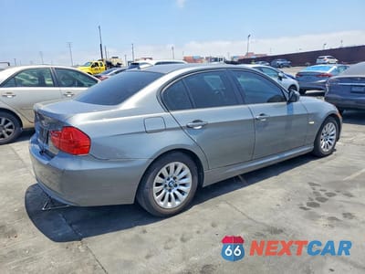 Trzecie zdjęcie samochodu z tyłu: 2009 BMW 328 I SULEV VIN:WBAPH53549A438617 - miniatura