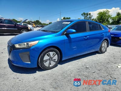 2017 HYUNDAI IONIQ BLUE KMHC65LC2HU023746 - główne zdjęcie licytacji z USA - miniatura