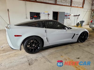 Trzecie zdjęcie samochodu z tyłu: 2013 CHEVROLET CORVETTE Z06 VIN:1G1Y52DE1D5101569 - miniatura