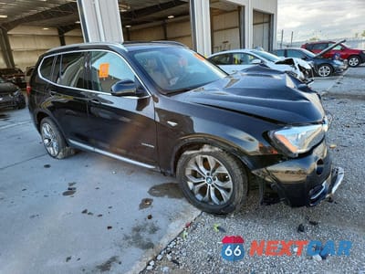 Czwarte zdjęcie samochodu z boku: 2017 BMW X3 XDRIVE28I VIN:5UXWX9C50H0T01931 - miniatura