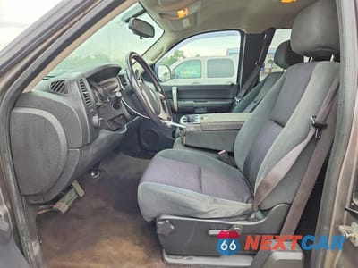 Zdjęcie 7 z 12 samochodu: 2009 CHEVROLET SILVERADO K1500 LT VIN:2GCEK29C591128213 - miniatura