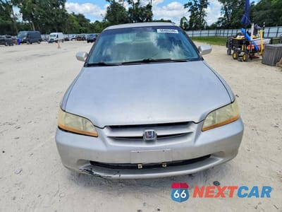 Piąte zdjęcie samochodu w środku: 1998 HONDA ACCORD EX VIN:1HGCG5655WA183098 - miniatura