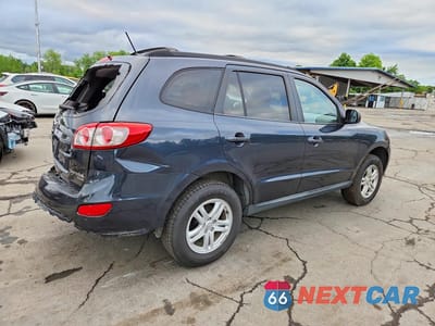 Trzecie zdjęcie samochodu z tyłu: 2010 HYUNDAI SANTA FE GLS VIN:5NMSGDAB6AH412887 - miniatura