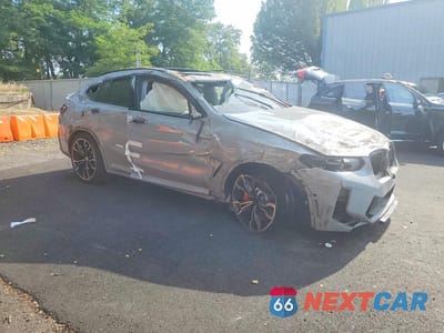 Czwarte zdjęcie samochodu z boku: 2023 BMW X4 M VIN:5YM23EC03P9R31145 - miniatura