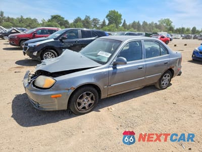 2004 HYUNDAI ACCENT GL KMHCG45C04U572411 - główne zdjęcie licytacji z USA - miniatura