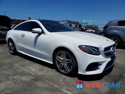 Czwarte zdjęcie samochodu z boku: 2018 MERCEDES-BENZ E 400 VIN:WDD1J6FB5JF015384 - miniatura