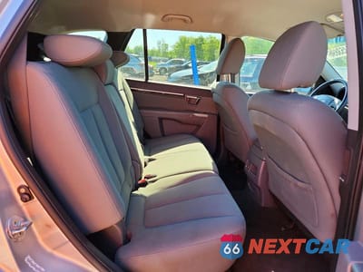 Zdjęcie 11 z 13 samochodu: 2010 HYUNDAI SANTA FE GLS VIN:5NMSG3AB6AH414438 - miniatura