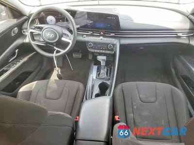 Zdjęcie 8 z 12 samochodu: 2024 HYUNDAI ELANTRA SEL VIN:KMHLM4DG6RU686191 - miniatura