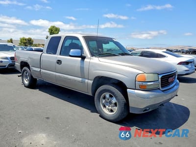 Czwarte zdjęcie samochodu z boku: 1999 GMC NEW SIERRA K1500 VIN:2GTEK19T2X1534943 - miniatura