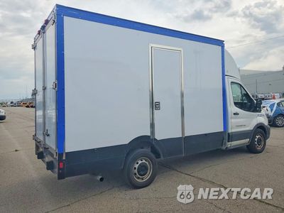 Trzecie zdjęcie samochodu z tyłu: 2021 FORD TRANSIT T-350 DELIVERY TRUCK VIN:1FDBW5Z88MKA80022 - miniatura