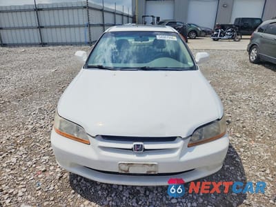 Piąte zdjęcie samochodu w środku: 2000 HONDA ACCORD EX VIN:1HGCG1650YA085477 - miniatura