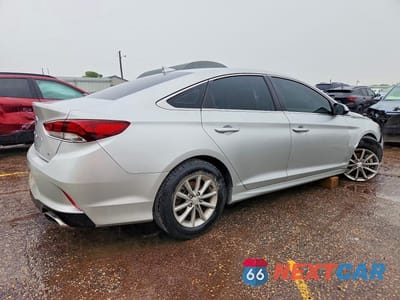Trzecie zdjęcie samochodu z tyłu: 2018 HYUNDAI SONATA ECO VIN:5NPE24AA8JH677171 - miniatura