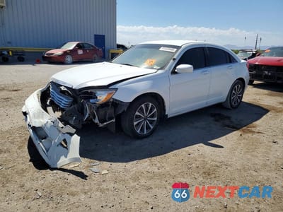 2013 CHRYSLER 200 LX 1C3CCBAB1DN559652 - główne zdjęcie licytacji z USA - miniatura