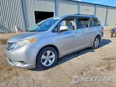2016 TOYOTA SIENNA LE 5TDKK3DC7GS700310 - główne zdjęcie licytacji z USA - miniatura