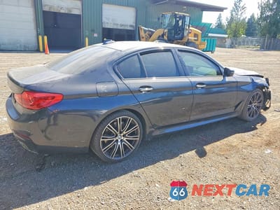 Trzecie zdjęcie samochodu z tyłu: 2017 BMW 540 I VIN:WBAJE5C3XHG914233 - miniatura