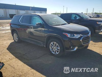 Czwarte zdjęcie samochodu z boku: 2021 CHEVROLET TRAVERSE LT VIN:1GNERGKW6MJ244247 - miniatura