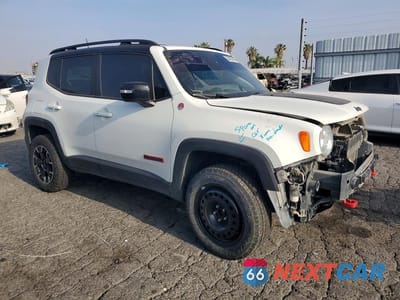 Czwarte zdjęcie samochodu z boku: 2023 JEEP RENEGADE TRAILHAWK VIN:ZACNJDC15PPP71747 - miniatura