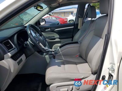 Zdjęcie 7 z 13 samochodu: 2015 TOYOTA HIGHLANDER XLE VIN:5TDJKRFHXFS181212 - miniatura