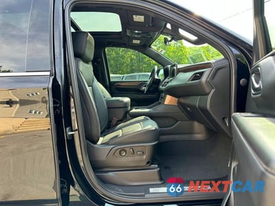 Zdjęcie 6 z 10 samochodu: 2022 CHEVROLET SUBURBAN K1500 HIGH COUNTRY VIN:1GNSKGKT8NR304254 - miniatura