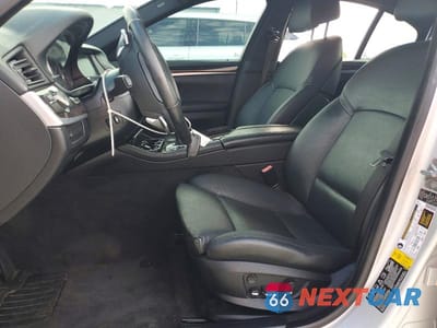 Zdjęcie 7 z 13 samochodu: 2012 BMW 550 XI VIN:WBAFU9C59CC786987 - miniatura