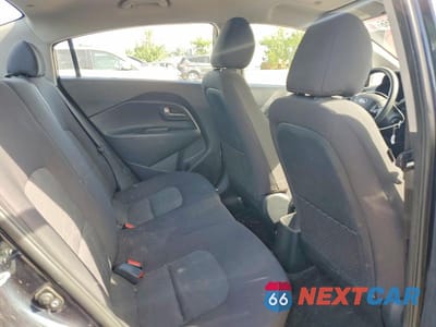 Zdjęcie 10 z 12 samochodu: 2015 KIA RIO LX VIN:KNADM4A32F6517647 - miniatura