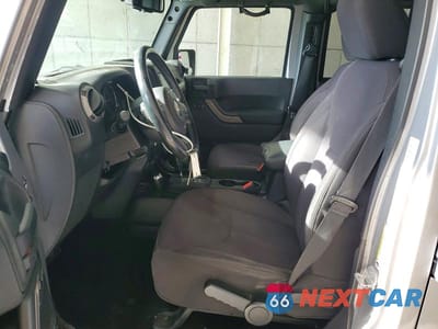 Zdjęcie 7 z 12 samochodu: 2014 JEEP WRANGLER UNLIMITED SPORT VIN:1C4BJWDG8EL155756 - miniatura