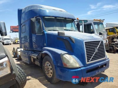 2017 VOLVO VNL SEMI TRUCK 4V4NC9EH6HN973497 - główne zdjęcie licytacji z USA - miniatura