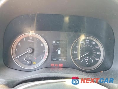 Zdjęcie 9 z 13 samochodu: 2016 HYUNDAI TUCSON SE VIN:KM8J3CA46GU247939 - miniatura