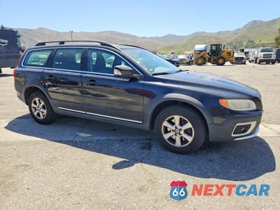 Czwarte zdjęcie samochodu z boku: 2011 VOLVO XC70 3.2 VIN:YV4940BL3B1115687 - miniatura