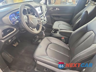 Zdjęcie 7 z 13 samochodu: 2027 CHRYSLER PACIFICA SELECT VIN:2C4RC1BG7VR556169 - miniatura