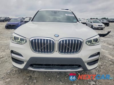 Piąte zdjęcie samochodu w środku: 2021 BMW X3 SDRIVE30I VIN:5UXTY3C01M9E33042 - miniatura