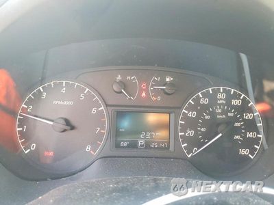 Zdjęcie 9 z 12 samochodu: 2016 NISSAN SENTRA S VIN:3N1AB7APXGY260685 - miniatura