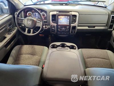 Zdjęcie 8 z 13 samochodu: 2016 RAM 1500 SLT VIN:1C6RR7LG3GS398082 - miniatura