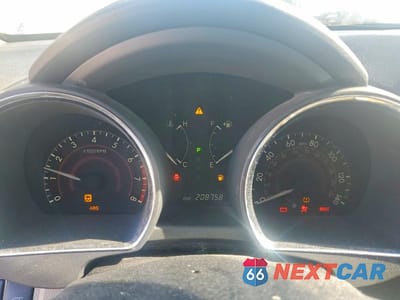 Zdjęcie 9 z 12 samochodu: 2011 TOYOTA HIGHLANDER LIMITED VIN:5TDBK3EH8BS057517 - miniatura