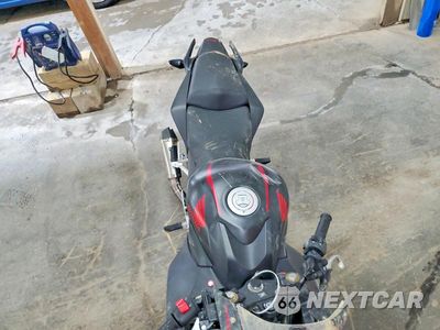 Piąte zdjęcie samochodu w środku: 2022 HONDA CBR300 R VIN:MLHNC5108N5800013 - miniatura