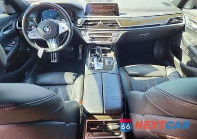 Zdjęcie 8 z 12 samochodu: 2020 BMW 740 XI VIN:WBA7T4C06LGF97157 - miniatura
