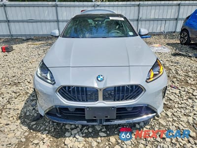 Piąte zdjęcie samochodu w środku: 2025 BMW 228XI VIN:WBA23GG03S7S87274 - miniatura