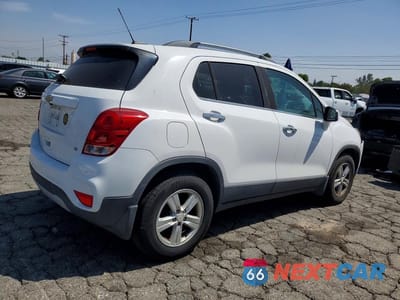 Trzecie zdjęcie samochodu z tyłu: 2017 CHEVROLET TRAX 1LT VIN:3GNCJLSB5HL290154 - miniatura