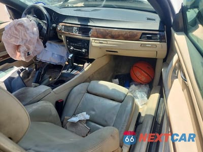 Zdjęcie 8 z 12 samochodu: 2011 BMW 328 I VIN:WBADW3C55BE536163 - miniatura